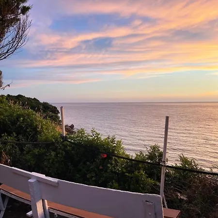 Elizabeth By Antigone *