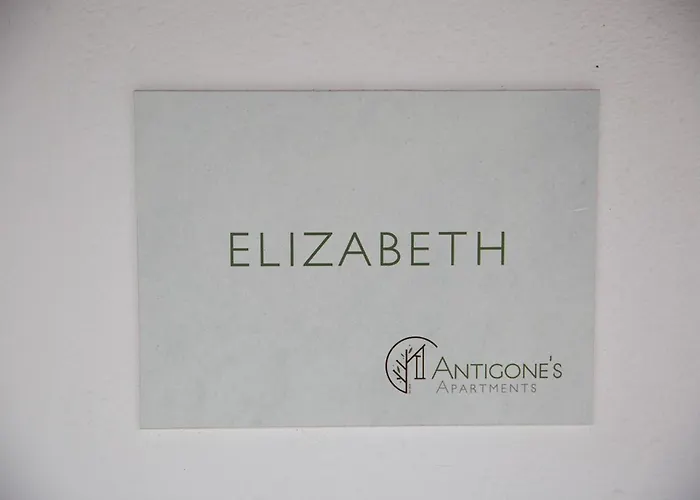 Elizabeth By Antigone * Halikounas